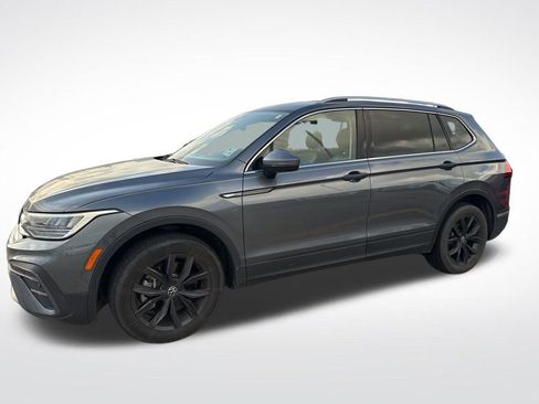 Used 2024 Volkswagen Tiguan SE image 9