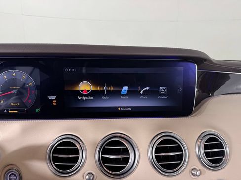 Used 2019 Mercedes-Benz S 560 Cabriolet image 25