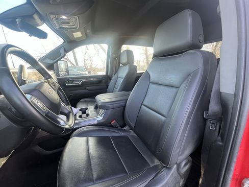 Certified 2024 Chevrolet Silverado 3500 LTZ w/ LTZ Convenience Package image 12