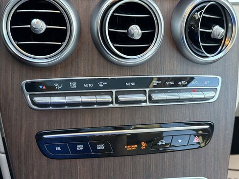 Used 2022 Mercedes-Benz GLC 300 4MATIC image 48