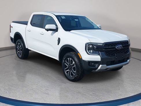Used 2025 Ford Ranger Lariat w/ FX4 Off-Road Package AWD/4WD image 3