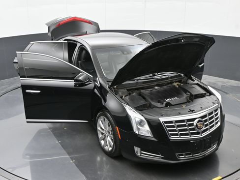 Used 2014 Cadillac XTS Luxury w/ Driver Awareness Package FWD image 44