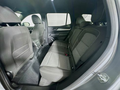 Used 2025 GMC Terrain Elevation image 27