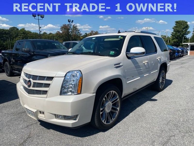 Used 2013 Cadillac Escalade Premium image 1
