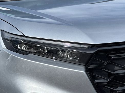 Used 2024 Honda CR-V Sport Touring image 10