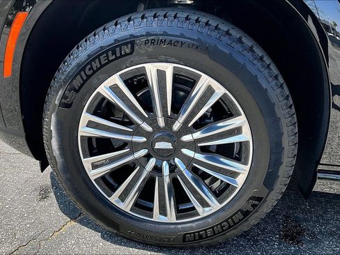 New 2026 Cadillac Escalade IQL Luxury w/ LPO, Floor Liner Package AWD/4WD image 13