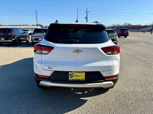 New 2025 Chevrolet TrailBlazer LT w/ Convenience Package image 3