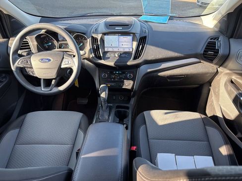 Used 2018 Ford Escape SE w/ SE Sync 3 Package image 10