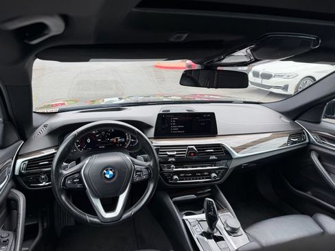Used 2017 BMW 540i RWD image 10