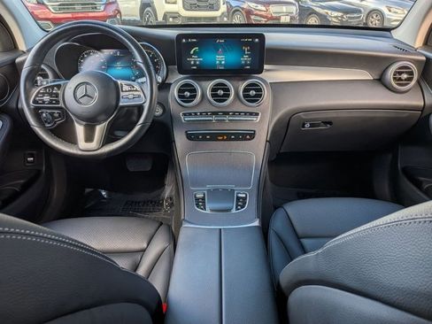 Used 2021 Mercedes-Benz GLC 300 4MATIC image 20