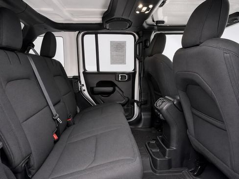 Used 2023 Jeep Wrangler Unlimited w/ Cold Weather Group AWD/4WD image 19