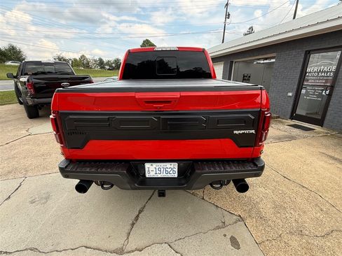 Used 2018 Ford F150 Raptor w/ Equipment Group 802A Luxury AWD/4WD image 4