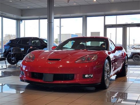 Used 2006 Chevrolet Corvette Z06 w/ Preferred Equipment Group image 4