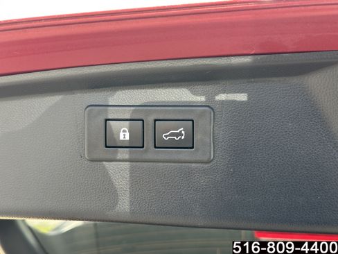 Used 2022 Subaru Outback Premium AWD/4WD image 32