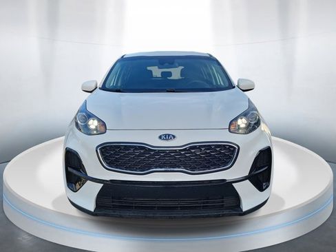 Used 2021 Kia Sportage LX image 2