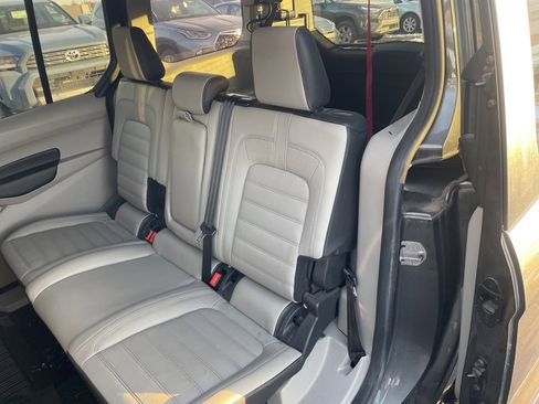 Used 2019 Ford Transit Connect Titanium w/ Trailer Tow Package image 11