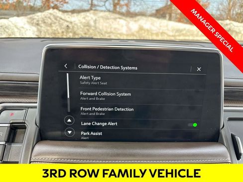 Used 2021 GMC Yukon SLT w/ SLT Premium Package image 33