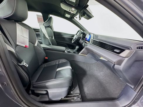 New 2026 Toyota Camry SE FWD image 27