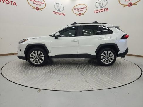 Used 2025 Toyota RAV4 XLE Premium FWD image 5