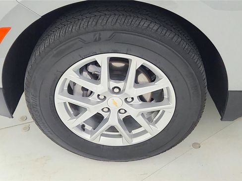 Used 2024 Chevrolet Equinox LT AWD/4WD image 30