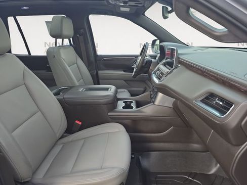 Used 2021 Chevrolet Tahoe LT w/ LT Signature Package image 15