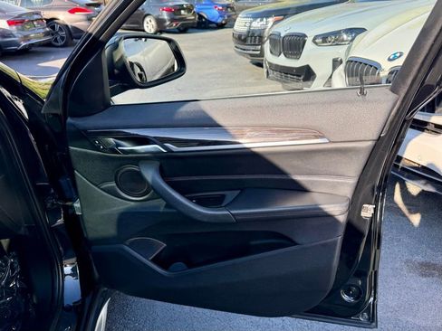 Used 2016 BMW X1 xDrive28i AWD/4WD image 30
