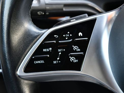 Used 2025 Mercedes-Benz CLA 250 4MATIC image 9