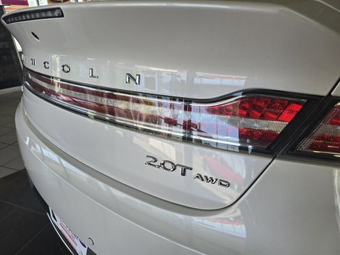 Used 2017 Lincoln MKZ Reserve AWD/4WD image 31