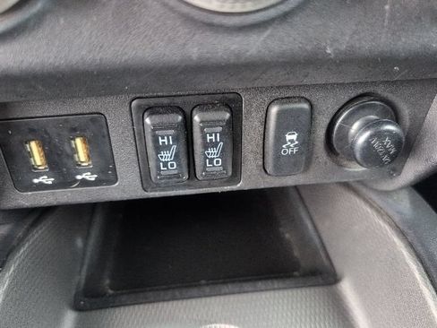 Used 2020 Mitsubishi Outlander Sport ES FWD image 26