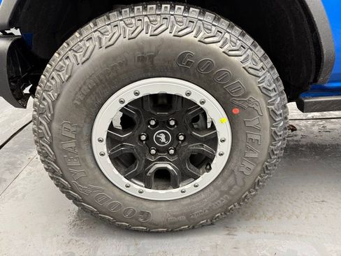 New 2026 Ford Bronco Badlands w/ Sasquatch Package image 21