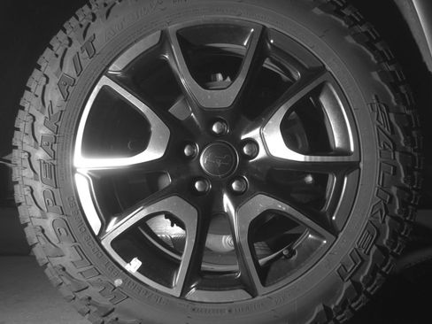 Used 2025 Jeep Compass Trailhawk AWD/4WD image 18