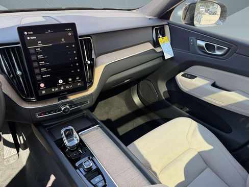 New 2026 Volvo XC60 B5 Core w/ Climate Package AWD/4WD image 26