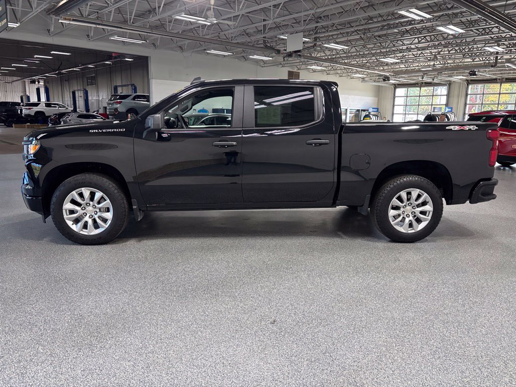 Used 2024 Chevrolet Silverado 1500 Custom AWD/4WD image 4