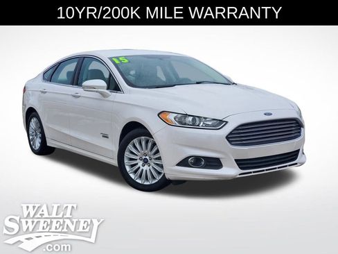 Used 2015 Ford Fusion Energi SE image 1
