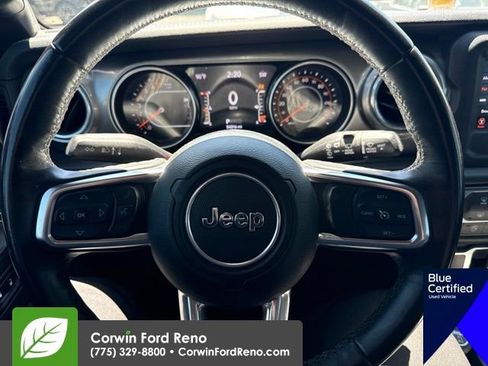 Used 2018 Jeep Wrangler Unlimited Sahara AWD/4WD image 14