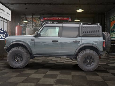 New 2025 Ford Bronco Badlands AWD/4WD image 3