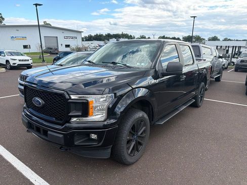 Used 2020 Ford F150 XL w/ Equipment Group 101A Mid AWD/4WD image 4