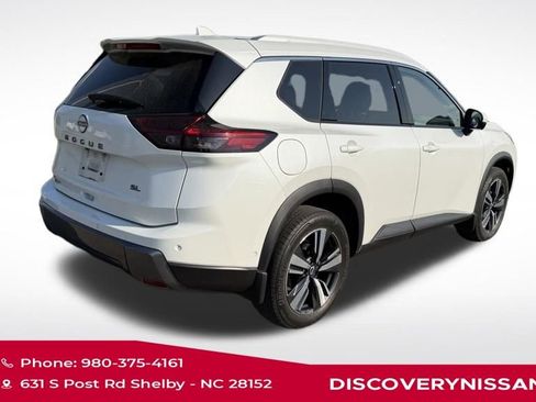 Certified 2024 Nissan Rogue SL w/ SL Premium Package image 3