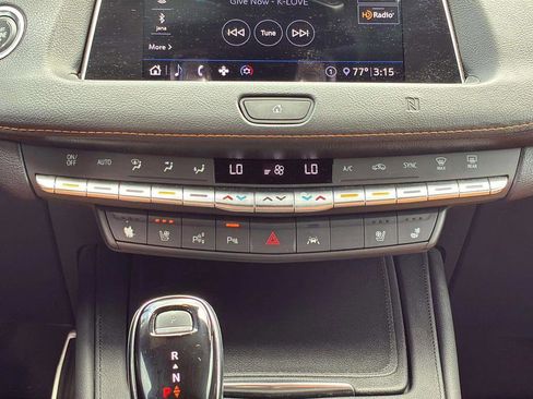 Used 2020 Cadillac XT4 Sport FWD image 26