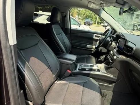 Used 2020 Ford Explorer Limited AWD/4WD image 5