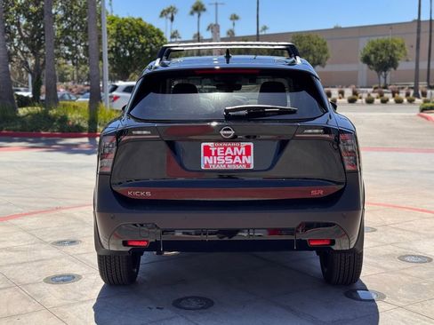 New 2025 Nissan Kicks SR w/ Interior Electronics Package image 6