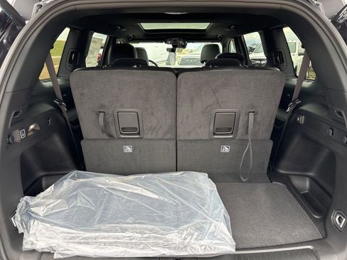 New 2025 Jeep Grand Cherokee L Limited image 15