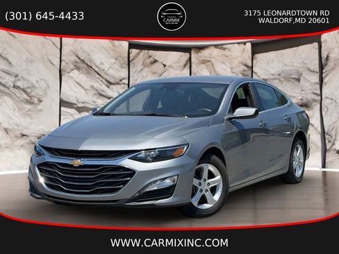 Used 2024 Chevrolet Malibu LT FWD image 1