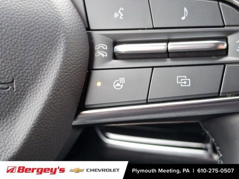 New 2026 Chevrolet Equinox ACTIV w/ Convenience Package III FWD image 16