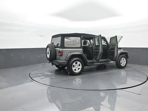 Used 2019 Jeep Wrangler Unlimited Sport S AWD/4WD image 43