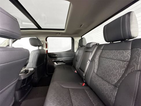 Used 2023 Toyota Tundra Limited AWD/4WD image 32