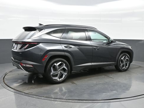 Certified 2022 Hyundai Tucson Limited w/ Cargo Package image 6