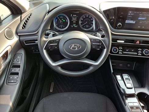Used 2022 Hyundai Sonata Blue FWD image 2