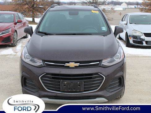 Used 2021 Chevrolet Trax LT w/ Driver Confidence Package image 1