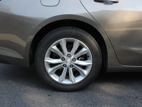 Used 2020 Chevrolet Malibu LT FWD image 5